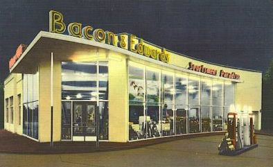 Bacon and Edwards ... Sportsmand Paradise, in Shreveport, Louisiana